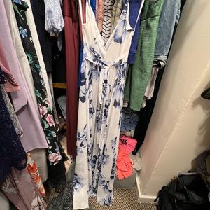 Windsor dress size medium